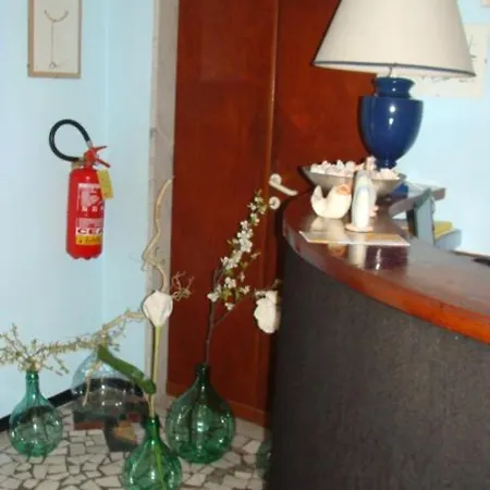 Delle Ondine Отель Телларо