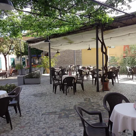 Delle Ondine Отель