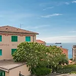 Delle Ondine Tellaro