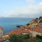 Delle Ondine Hotel *