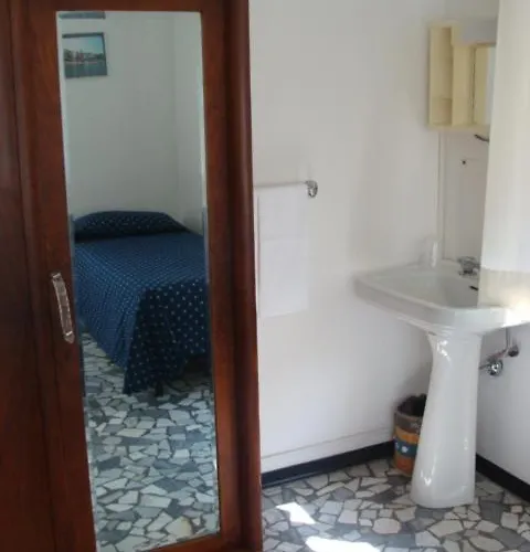 Delle Ondine Hotel *