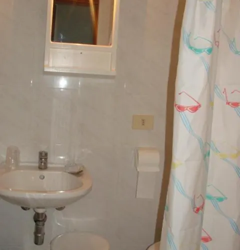 Delle Ondine Hotel *